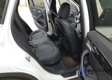 2017 BMW X1 xDrive28I z USA, uszkodzony, nr VIN WBXHT3C39H5F83030